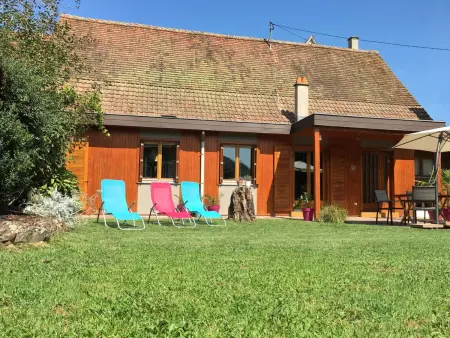 Unabhaengiges Ferienhaus in Soultzmatt mit Sonnigem Garten - Photo 1