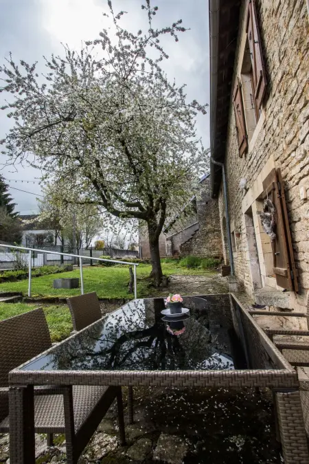 Steinhaus in ländlicher Umgebung mit Pool, Maison 6 personnes à Brotte lès Ray - Photo 16