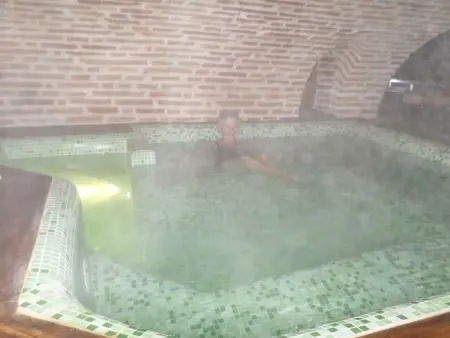 Die Unterkunft für zwei bis sechs Personen, Schwimmbad, Bouleplatz, Spa, Tennis - Photo 3