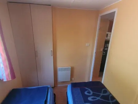 Mobilheim mit Terrasse, Appartement 5 personnes à Vias - Photo 4