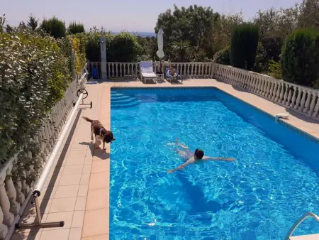 in La Livinière mit Großer Terrasse, Maison 3 personnes à Cesseras - Photo 1