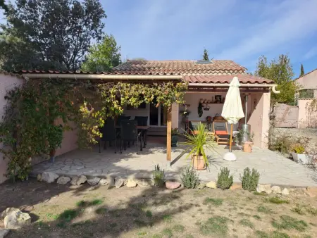 in La Livinière mit Großer Terrasse, Maison 3 personnes à Cesseras - Photo 9