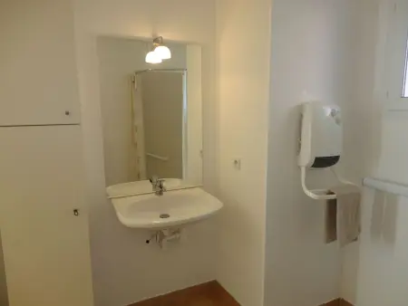 VILLA T3 PMR ZWISCHEN NARBONNE UND CARCASSONNE, Maison 5 personnes à Boutenac - Photo 9
