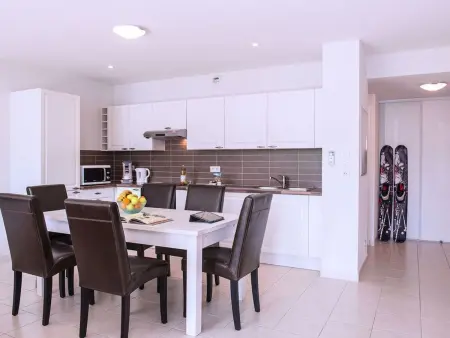 Wohnung mit Blick auf das Wasser, Appartement 4 personnes à Chorges - Photo 3