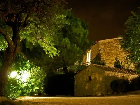 Cypres du Paradis, Appartement 4 personnes à Gordes - Photo 24
