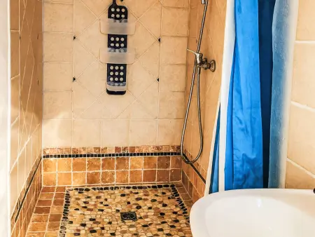 auf dem Land mit Pool, Maison 10 personnes à Bédarrides - Photo 20