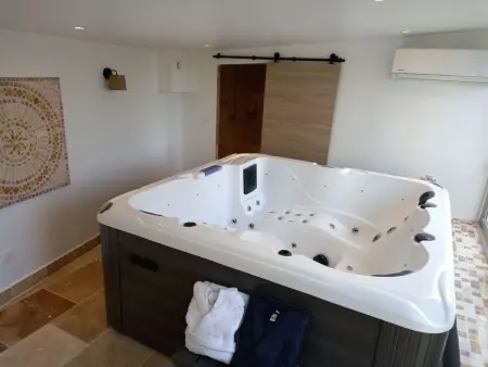 Leonie's Gîte Moulin de Tartay in Avignon, Appartement 2 personnes à Montfavet - Photo 18