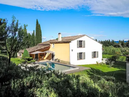 Provenzalisches Haus mit Pool und Garten, Maison 6 personnes à Mallemort - Photo 2
