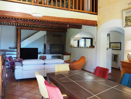 Provenzalisches Haus mit Pool und Garten, Maison 6 personnes à Mallemort - Photo 8
