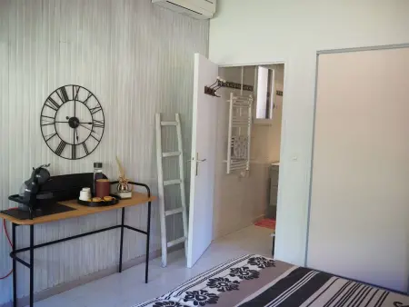 Provenzalisches Haus mit Pool und Garten, Maison 6 personnes à Mallemort - Photo 14