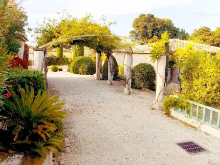 Mazet von Lola, Maison 4 personnes à Saint Rémy de Provence - Photo 1