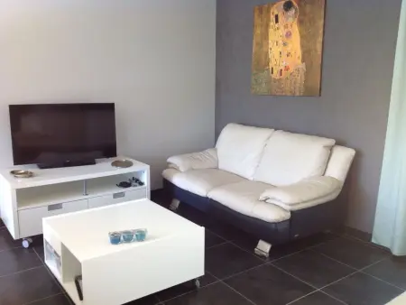 Limounie  mit Terrasse, Maison 16 personnes à Allemagne en Provence - Photo 3