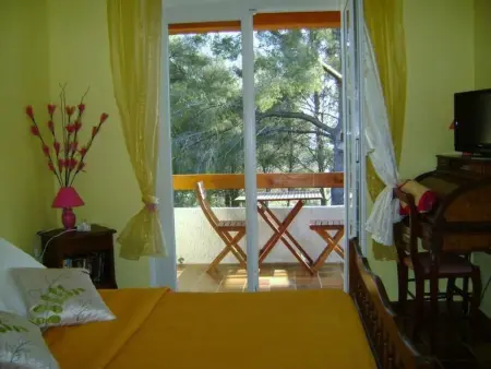 mit Terrasse, mitten in der Natur, Maison 2 personnes à Bandol - Photo 2