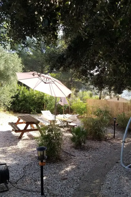 mit Terrasse, mitten in der Natur, Maison 2 personnes à Bandol - Photo 13