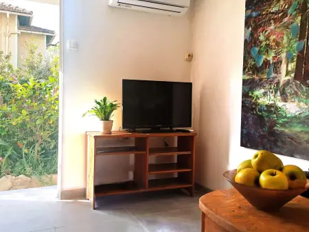 Studio  Villa l'Abeille  mit eigenem Garten, Maison 2 personnes à Sanary sur Mer - Photo 4