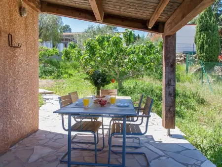 im Herzen der Weinberge, schattige Terrasse umgeben von Grün, Pool - Photo 7