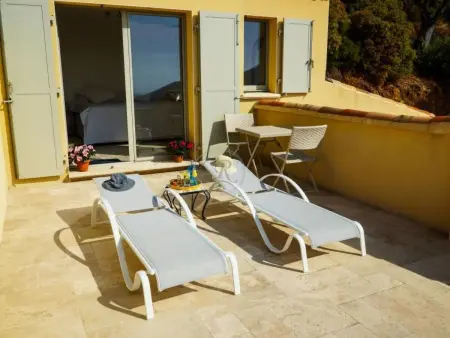 Wunderschöne Villa in Valcros mit Pool und Meerblick - Photo 18