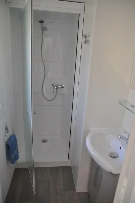 Mobilheim an der Cote d'Azur, Appartement 5 personnes à Les Issambres - Photo 7