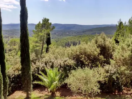 Freistehendes Haus mit großer Terrasse und Panoramablick auf die Landschaft - Photo 18