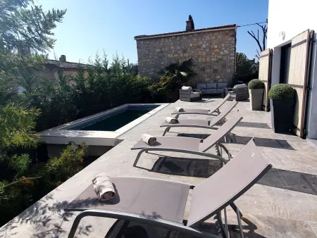 Villa mit Garten, Grill und Terrasse, Maison 6 personnes à Lorgues - Photo 1