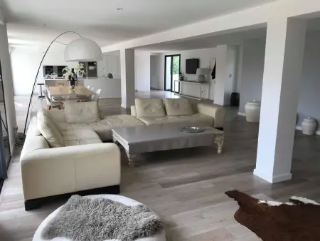 Villa mit Garten, Grill und Terrasse, Maison 6 personnes à Lorgues - Photo 4