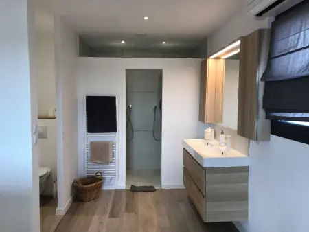 Villa mit Garten, Grill und Terrasse, Maison 6 personnes à Lorgues - Photo 10