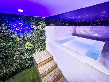 mit eigenem Pool, Maison 8 personnes à Taradeau - Photo 2