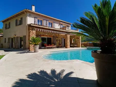mit eigenem Pool, Maison 8 personnes à Taradeau - Photo 8