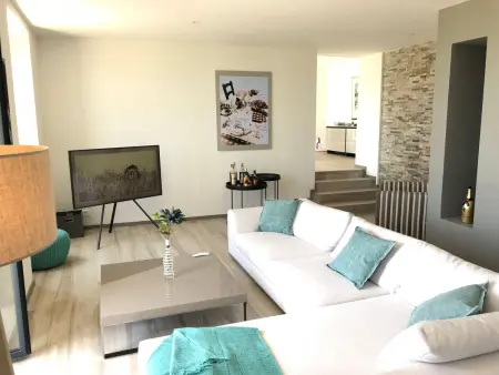 Ferienvilla mit Blick auf das Wasser, Maison 6 personnes à Golfe Juan - Photo 5
