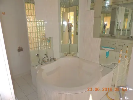 Studio Vue mer standing proche Cannes, Appartement 2 personnes à Golfe Juan - Photo 9