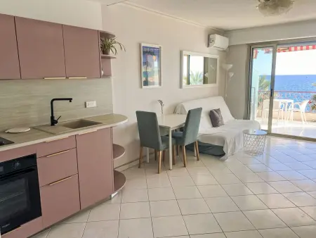 Studio-Apartment mit Blick auf das Wasser, Appartement 2 personnes à Antibes - Photo 3