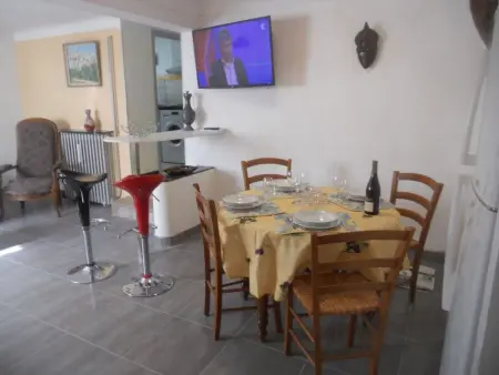 Wohnung  Les roses  auf einem eingemauerten Grundstück - Photo 14