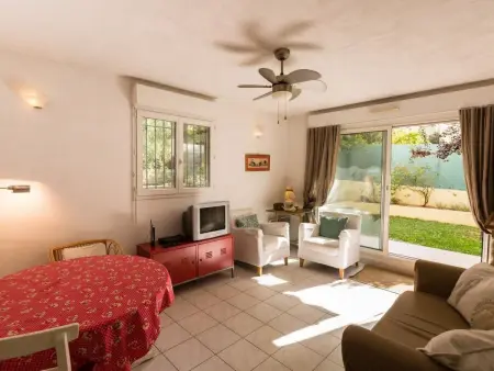 mit privatem Garten und Terrasse, Maison 2 personnes à Nice - Photo 3
