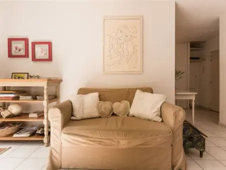 mit privatem Garten und Terrasse, Maison 2 personnes à Nice - Photo 5
