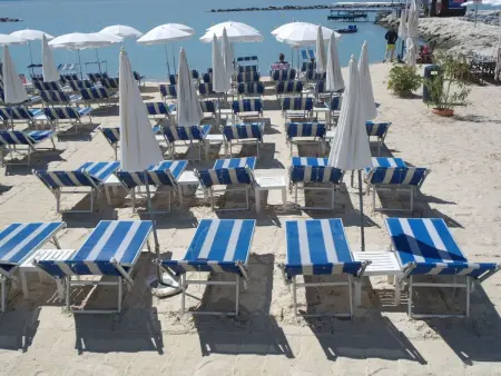 mit privatem Garten und Terrasse, Maison 2 personnes à Nice - Photo 19