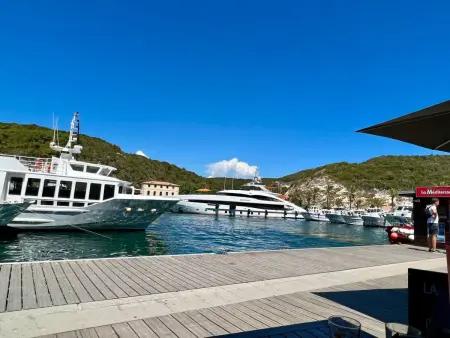 Neue Wohnung 2 Minuten vom Hafen entfernt, Appartement 6 personnes à Bonifacio - Photo 19