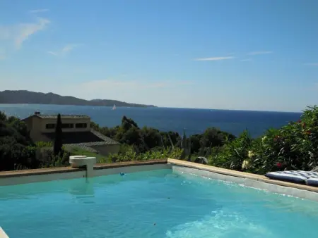 Pont de bateau, Meerblick mit privatem Pool, Appartement 4 personnes à Saint Florent - Photo 1