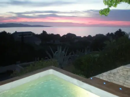 Pont de bateau, Meerblick mit privatem Pool, Appartement 4 personnes à Saint Florent - Photo 3