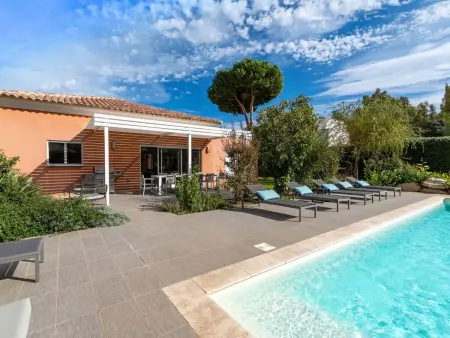 Villa 4 Schlafzimmer, privater Pool Garten und Parkplatz - Photo 23