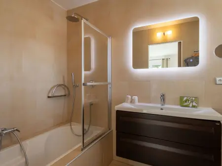 Villa 4 Schlafzimmer, privater Pool Garten und Parkplatz - Photo 24