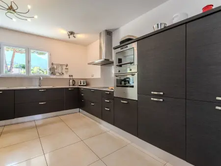 Villa 4 Schlafzimmer, privater Pool Garten und Parkplatz - Photo 26