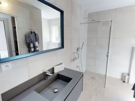 Villa 4 Schlafzimmer, privater Pool Garten und Parkplatz - Photo 28