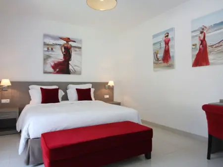 Villa mit 6 Schlafzimmern, privatem Pool Garten und Parkplatz - Photo 13