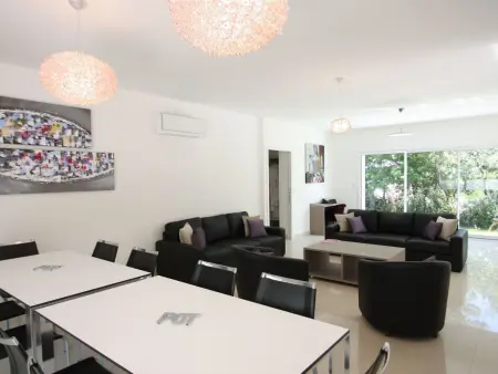 Villa mit 6 Schlafzimmern, privatem Pool Garten und Parkplatz - Photo 19