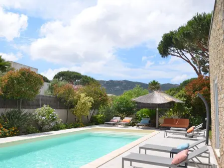 Villa mit 6 Schlafzimmern, privatem Pool Garten und Parkplatz - Photo 23