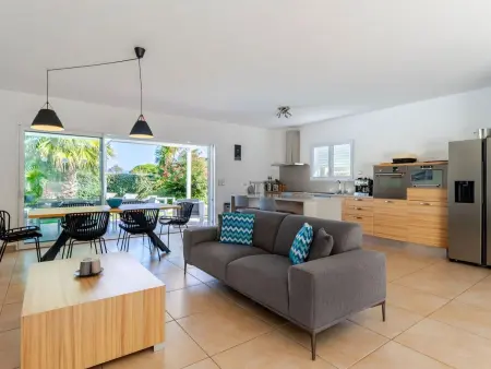 Villa 3 Schlafzimmer, privater Pool Garten und Parkplatz - Photo 7