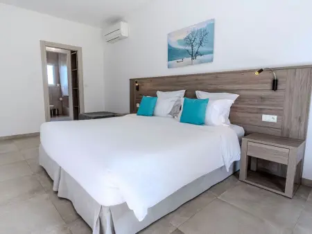 Villa 3 Schlafzimmer, privater Pool Garten und Parkplatz - Photo 24