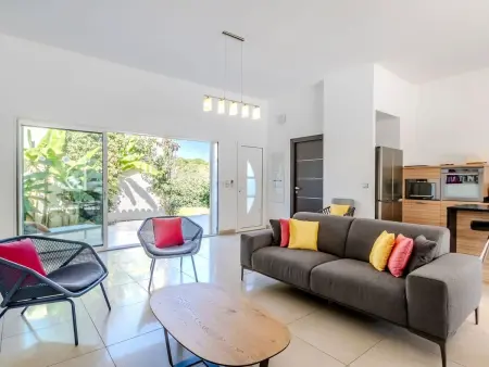 Villa 3 Schlafzimmer, privater Pool Garten und Parkplatz - Photo 30