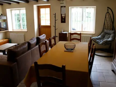 für 6 Pers. mit eigenem Teich, Maison 5 personnes à Montceau les Mines - Photo 3