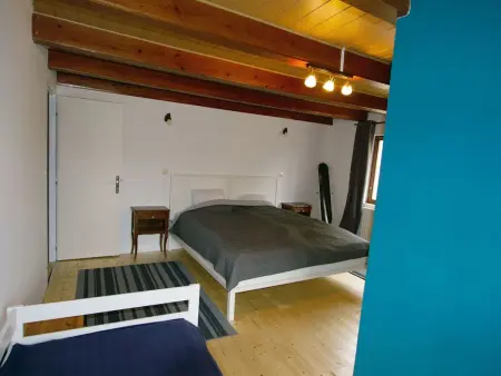 Großes Ferienhaus mit Terrasse und Garten, Maison 15 personnes à Celles en Bassigny - Photo 2